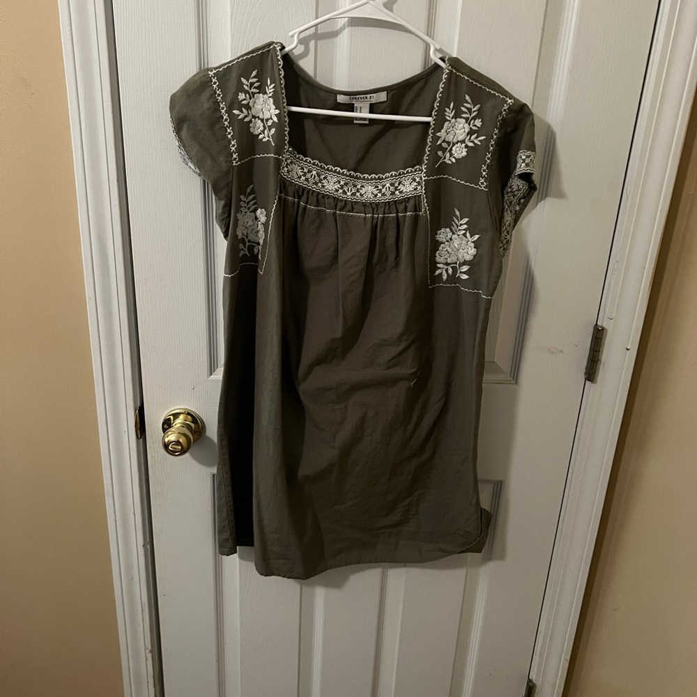🥰3/$25😍 Boho embroidered mini dress